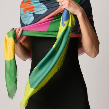 Campo Dei Fiori Travel Scarf/Wrap